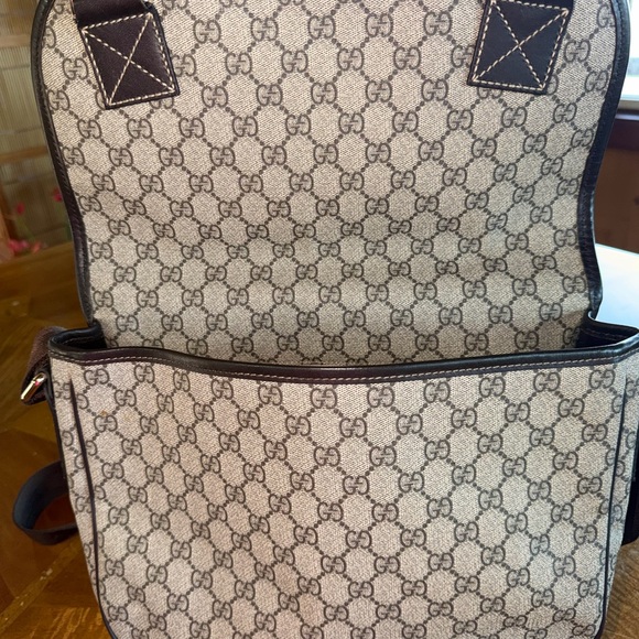 Authentic Gucci Supreme Monogram Shoulder Bag - Picture 5 of 13